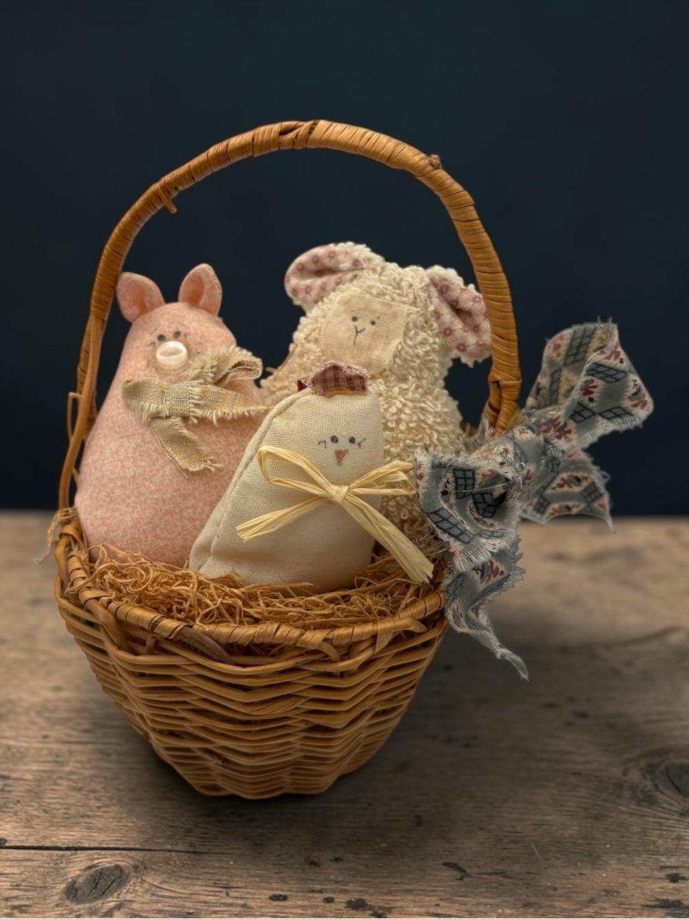 Vintage Miniature Woven Basket With 3 Hand-Stitched Fabric Animals Folk Art EUC